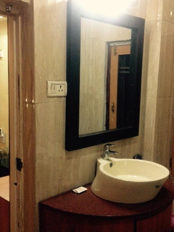 Hotel Bengal International Siliguri Rom bilde